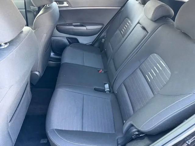 2018 Kia Sportage LX - Photo 20