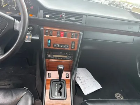More photos of 1994 Mercedes-Benz E-Class E 320 at Lakeway Auto Sales, TN