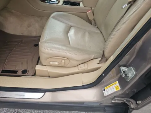 More photos of 2008 Cadillac SRX V6 at Lakeway Auto Sales, TN