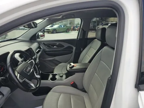 More photos of 2021 GMC Terrain SLT at Lakeway Auto Sales, TN