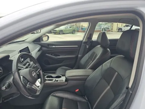 More photos of 2023 Nissan Altima 2.5 SR at Lakeway Auto Sales, TN