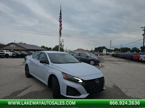 White 2023 Nissan Altima 2.5 SR for sale in Morristown, TN