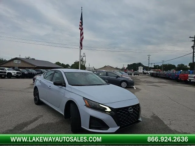 White 2023 Nissan Altima 2.5 SR for sale in Morristown, TN