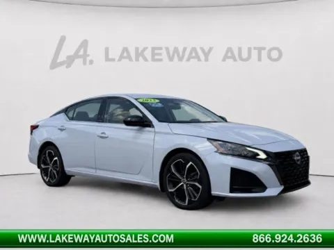 White 2023 Nissan Altima 2.5 SR for sale in Morristown, TN