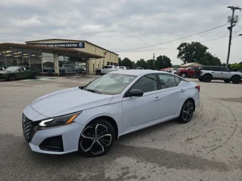 Another view of 2023 Nissan Altima 2.5 SR for sale in Morristown, TN at Lakeway Auto Sales