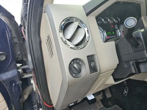 More photos of 2008 Ford F-250SD FX4 at Lakeway Auto Sales, TN