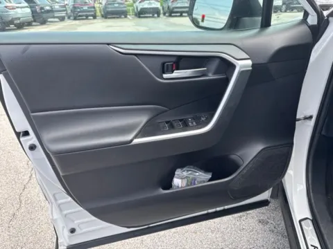 More photos of 2022 Toyota RAV4 XLE at Lakeway Auto Sales, TN