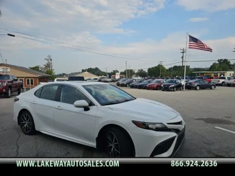 White 2023 Toyota Camry SE for sale in Morristown, TN