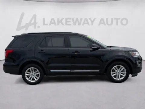 Photos of 2017 Ford Explorer XLT for sale in Morristown, TN at Lakeway Auto Sales