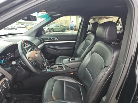 More photos of 2017 Ford Explorer XLT at Lakeway Auto Sales, TN