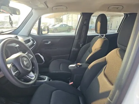 More photos of 2018 Jeep Renegade Sport at Lakeway Auto Sales, TN
