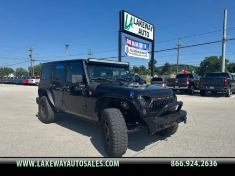 Black 2013 Jeep Wrangler Unlimited Sahara for sale in Morristown, TN
