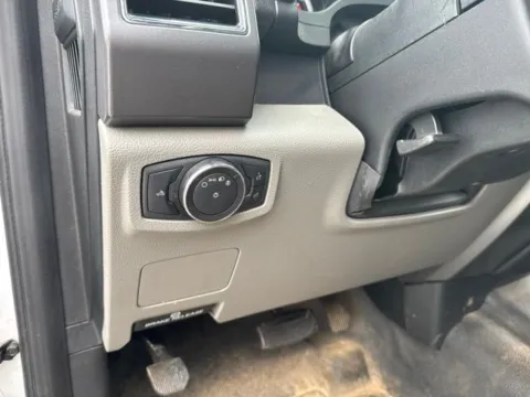 More photos of 2019 Ford F-250SD XLT at Lakeway Auto Sales, TN