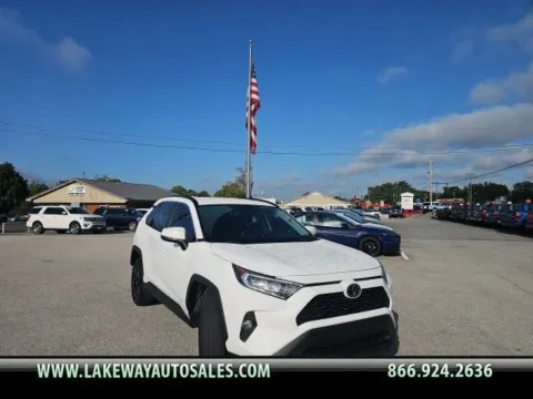 White 2020 Toyota RAV4 XLE for sale in Morristown, TN