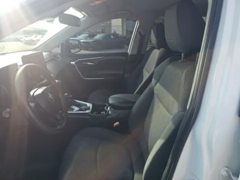More photos of 2020 Toyota RAV4 XLE at Lakeway Auto Sales, TN