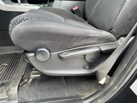 More photos of 2013 Toyota Tundra Grade at Lakeway Auto Sales, TN