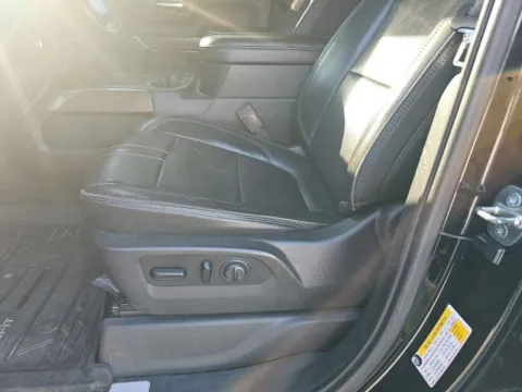 More photos of 2020 Chevrolet Silverado 2500HD High Country at Lakeway Auto Sales, TN