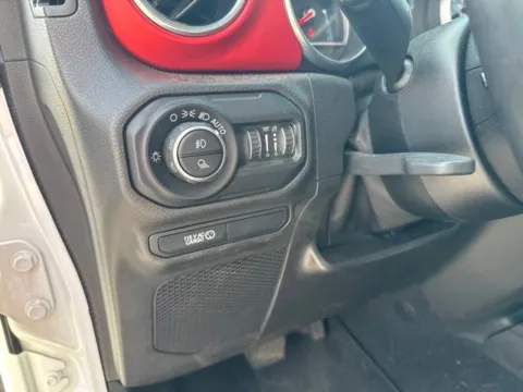 More photos of 2020 Jeep Gladiator Rubicon at Lakeway Auto Sales, TN