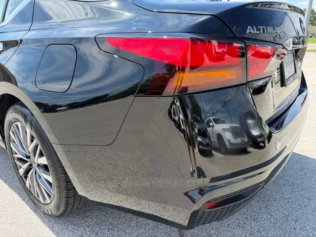 2025 Nissan Altima SV - Photo 25