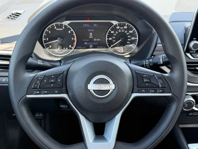 2025 Nissan Altima SV - Photo 16