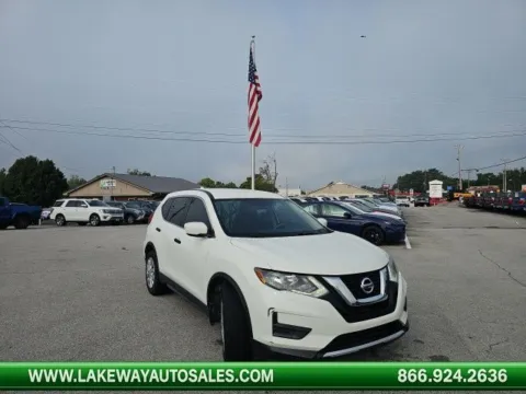 White 2017 Nissan Rogue S for sale in Morristown, TN