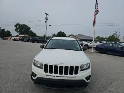 Photos of 2016 Jeep Compass Sport for sale in Morristown, TN at Lakeway Auto Sales