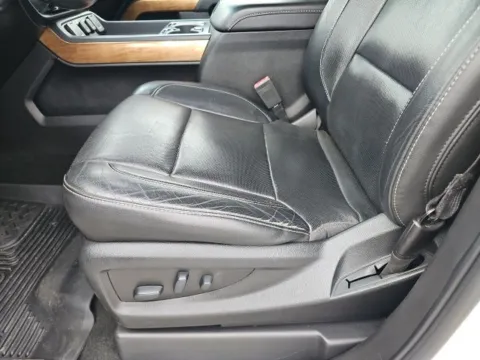 More photos of 2018 Chevrolet Silverado 1500 LTZ at Lakeway Auto Sales, TN