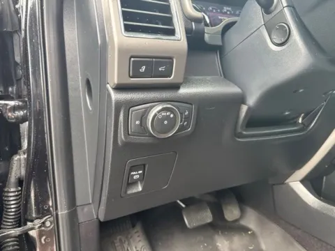 More photos of 2021 Ford Expedition XLT at Lakeway Auto Sales, TN