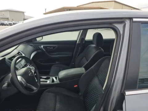 More photos of 2016 Nissan Altima 2.5 S at Lakeway Auto Sales, TN