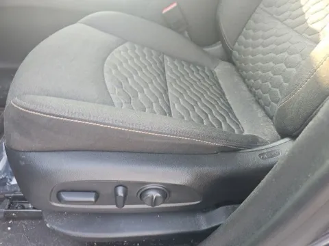 More photos of 2018 Chevrolet Equinox LT at Lakeway Auto Sales, TN
