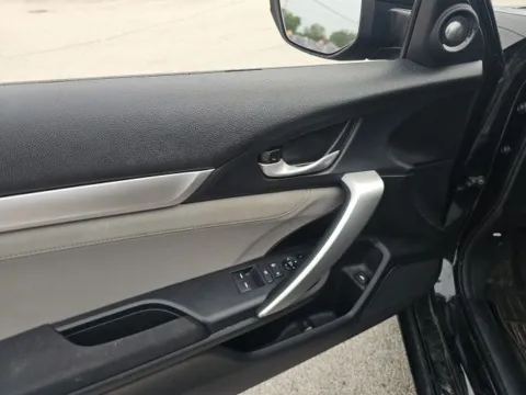 More photos of 2019 Honda Civic EX at Lakeway Auto Sales, TN