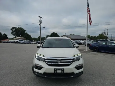Photos of 2017 Honda Pilot Touring for sale in Morristown, TN at Lakeway Auto Sales