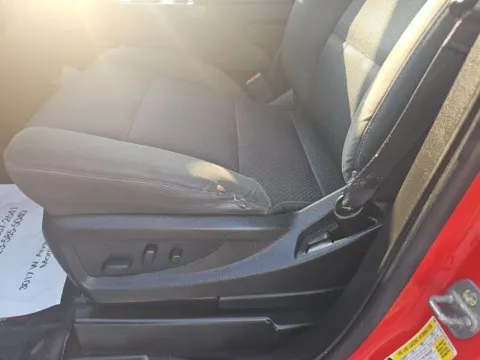 More photos of 2017 Chevrolet Silverado 1500 LT at Lakeway Auto Sales, TN