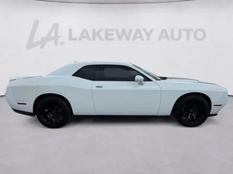 Photos of 2018 Dodge Challenger SXT for sale in Morristown, TN at Lakeway Auto Sales