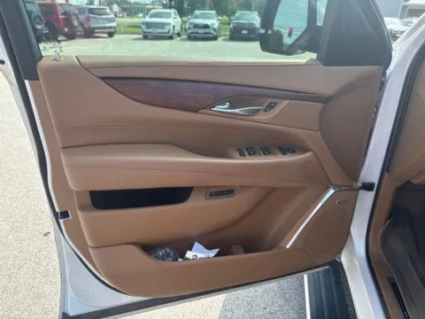 Another view of 2017 Cadillac Escalade ESV Platinum Edition for sale in Morristown, TN at Lakeway Auto Sales