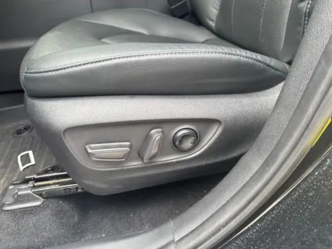 More photos of 2024 Toyota Grand Highlander Limited at Lakeway Auto Sales, TN