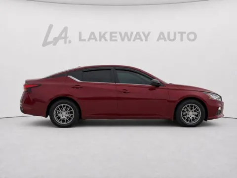 Photos of 2019 Nissan Altima 2.0 SR for sale in Morristown, TN at Lakeway Auto Sales