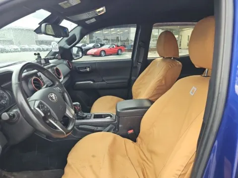 More photos of 2022 Toyota Tacoma TRD Sport at Lakeway Auto Sales, TN