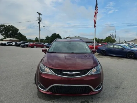 Photos of 2018 Chrysler Pacifica Touring L Plus for sale in Morristown, TN at Lakeway Auto Sales