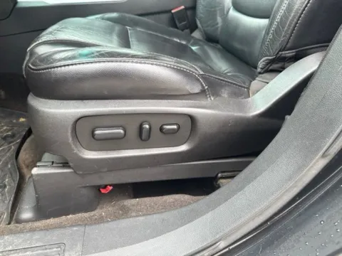 More photos of 2013 Ford Explorer XLT at Lakeway Auto Sales, TN