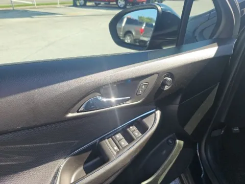 More photos of 2018 Chevrolet Cruze LS at Lakeway Auto Sales, TN
