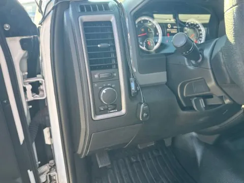 More photos of 2018 Ram 3500 Tradesman at Lakeway Auto Sales, TN
