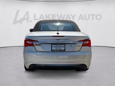 More photos of 2012 Chrysler 200 Touring at Lakeway Auto Sales, TN