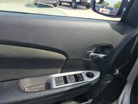More photos of 2012 Chrysler 200 Touring at Lakeway Auto Sales, TN