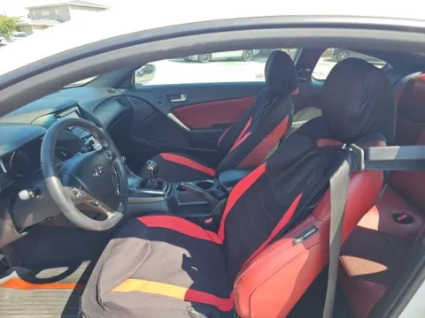More photos of 2013 Hyundai Genesis Coupe 2.0T R-Spec at Lakeway Auto Sales, TN