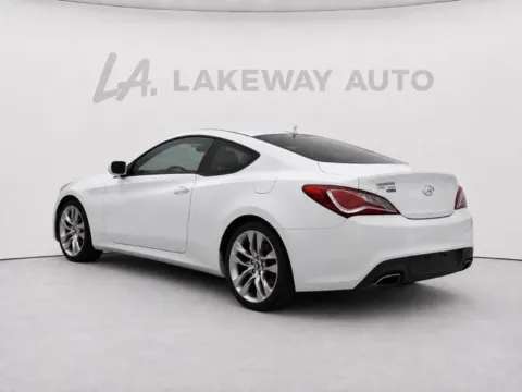 More photos of 2013 Hyundai Genesis Coupe 2.0T R-Spec at Lakeway Auto Sales, TN