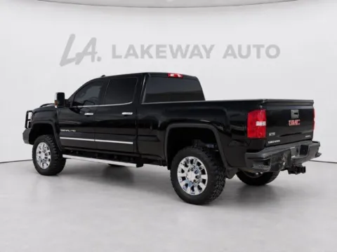 More photos of 2018 GMC Sierra 2500 HD Denali at Lakeway Auto Sales, TN