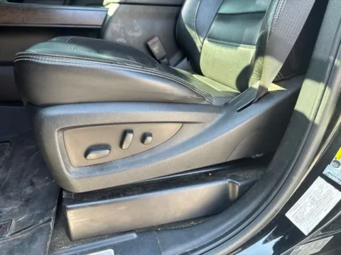 More photos of 2018 GMC Sierra 2500 HD Denali at Lakeway Auto Sales, TN