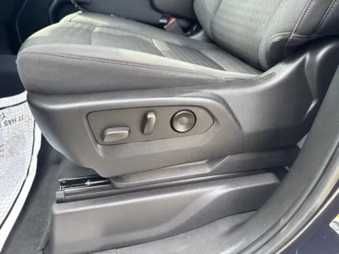 More photos of 2022 Chevrolet Silverado 1500 LT at Lakeway Auto Sales, TN
