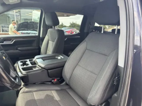 More photos of 2022 Chevrolet Silverado 1500 LT at Lakeway Auto Sales, TN